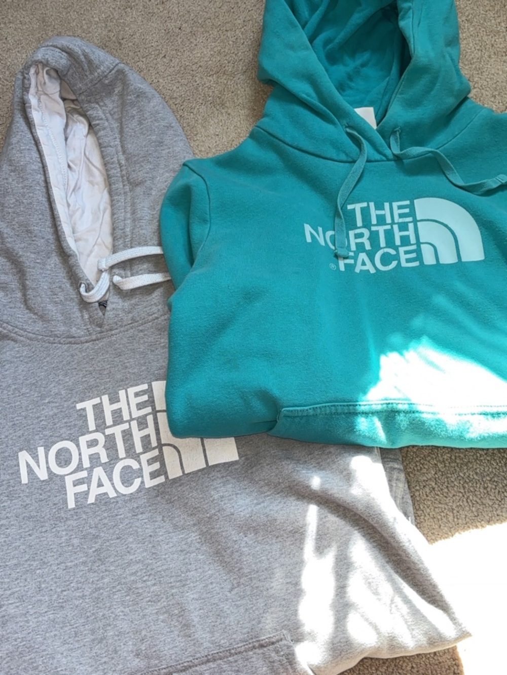 The North Face women Hoodie Set in Teal and Light Gray